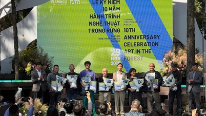 Kunstreise i skogen - harmoni mellom menneske og natur