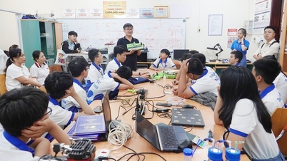 More opportunities for students to do internships in the UK