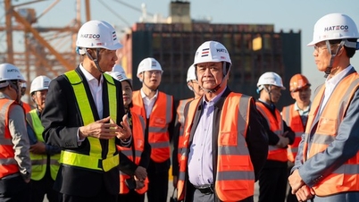 Vicepreședintele Adunării Naționale, Le Minh Hoan, vizitează modelul de port maritim „verde și inteligent” din Hai Phong