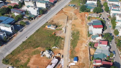 استقرار سريع في حياة الأسر المتضررة من الانهيارات الأرضية بعد المدرسة السياسية الإقليمية