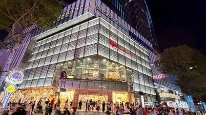 Orașul Ho Și Min este în plină desfășurare a pregătirilor pentru sărbătorile de sfârșit de an.