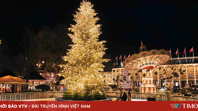 Tivoli Gardens membuka musim Krismas 2025