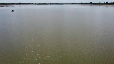 প্রকল্প: ভূপৃষ্ঠের জলের কার্যকরভাবে ব্যবহার, একটি মিঠা পানির জলাধার ব্যবস্থার পরিকল্পনা এবং নির্মাণ, পরিষ্কার জল শোধনাগার নির্মাণের সাথে সম্পর্কিত, কা মাউ প্রদেশে গার্হস্থ্য ব্যবহারের জন্য ভূগর্ভস্থ জলের শোষণ ধীরে ধীরে সীমিত করা এবং অবশেষে বন্ধ করা।