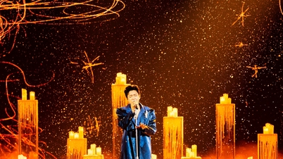 ネガブの母親は息子のパフォーマンスを見て感動し、ヒュウトゥハイはンゴ・キエン・フイのラップ作りをサポートした。