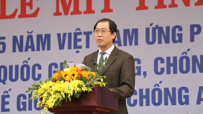 Ngành y tế giữ vai trò nòng cốt, vừa phòng ngừa, điều trị, vừa đồng hành với người nhiễm HIV