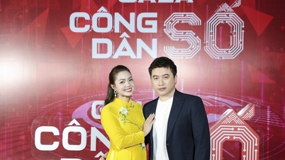 ង្វៀន ង៉ុកអាញ់ ច្រៀងចម្រៀងជាមួយស្វាមី តូ មិញ ឌឹក នៅលើ VTV