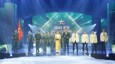 Melodie mândră - răsună pentru totdeauna cântecul soldatului