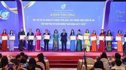 ທ່ານ​ນາ​ຍົກ​ລັດ​ຖະ​ມົນ​ຕີ ຟ້າມ​ບິ່ງ​ມິງ: ແມ່​ຍິງ​ຫວຽດ​ນາມ​ແມ່ນ “3 ບຸກ​ເບີກ” ແລະ “5 ແມ່​ບົດ” ໃນ​ການ​ເລີ່ມ​ຕົ້ນ​ທີ່​ມີ​ຫົວ​ຄິດ​ປະ​ດິດ​ສ້າງ