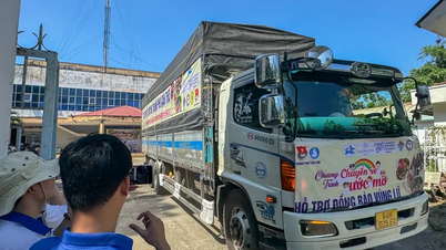 «اتوبوس رویایی شهر کان تو» برای حمایت از افراد آسیب‌دیده از طوفان و سیل حرکت می‌کند