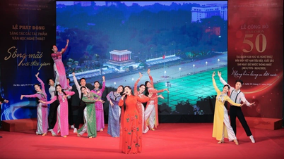 ស្នាដៃអក្សរសាស្ត្រ និងសិល្បៈសម្តែងឆ្នើមចំនួន ៥០ បន្ទាប់ពីការបង្រួបបង្រួមប្រទេស