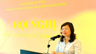 Berinovasi dan meningkatkan kualitas kegiatan sel Partai di Komite Partai Komisi Sekuritas Negara