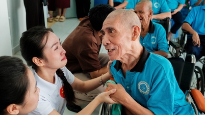 'ការចែករំលែកសំឡេង' ដែលមិនអាចបំភ្លេចបាននៃក្រុមអ្នកស្ម័គ្រចិត្តសិល្បករទីក្រុងហូជីមិញ