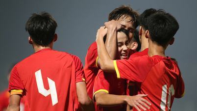 យកឈ្នះម៉ាឡេស៊ី U.17 វៀតណាម ធ្វើអព្ភូតហេតុ និងឈ្នះសំបុត្រទៅអាស៊ី៖ VFF ផ្តល់រង្វាន់ ៦០០លានដុង