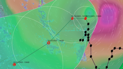 Шторм № 15 движется очень медленно, в районе моря Зялай-Кханьхоа волны высотой 5 метров.