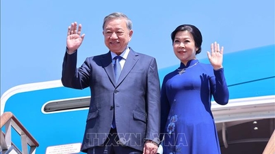 Generalsekretær To Lam og hans kone drar på statsbesøk til Laos