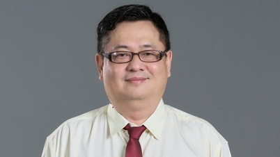 Associate Professor, Dr. Nguyen Tan Tran Minh Khang in charge of University of Information Technology