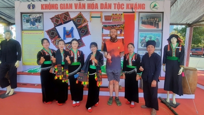 LAI CHAU MÜZESİ, TURİZM - KÜLTÜR VE EĞLENCE HAFTASI'NDA 13 ETNİK GRUBUN KÜLTÜREL MEKÂNINI TANITTI...