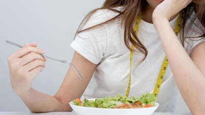 ភ្ញាក់ផ្អើល៖ របបអាហារនៅអាយុ ៤០+ អាចបំផ្លាញខួរក្បាល