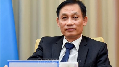 रोमानिया के राष्ट्रीय दिवस पर बधाई