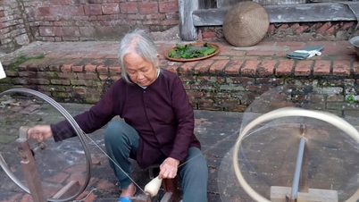 Посетите Нам Као и познакомьтесь с профессией ткача льна, история которой насчитывает более 400 лет.