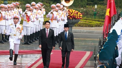 ルオン・クオン大統領は歓迎式典を主宰し、ブルネイ国王と会談した。