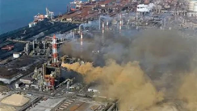 日本の製鉄所で大爆発、火災発生