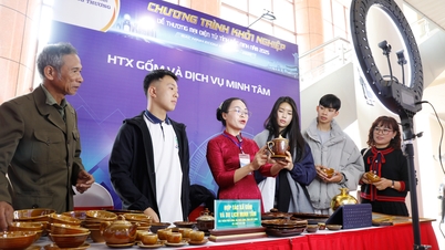 ការលើកកម្ពស់ការចាប់ផ្តើមអាជីវកម្មតាមអេឡិចត្រូនិកនៅឆ្នាំ 2025