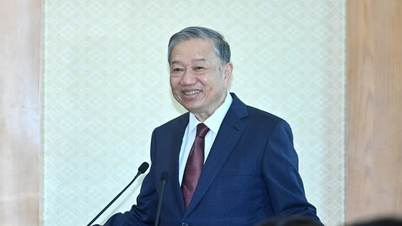 Dopis generálního tajemníka Lamovi s gratulací k 80. výročí tradičního dne Pravdy Národního politického nakladatelství