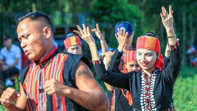 Wanita di kawasan yang kurang bernasib baik mengubah hidup mereka berkat permulaan budaya dan pelancongan