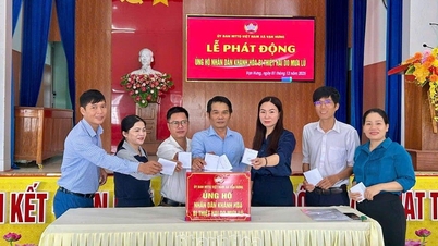 Het Vietnamese Vaderlandsfrontcomité van de gemeente Van Hung is een campagne gestart om mensen te steunen die getroffen zijn door de overstromingen.