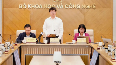 Учреждение 7-й премии Хо Ши Мина и Государственной премии в области науки и технологий