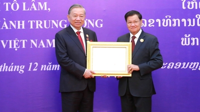 המזכיר הכללי טו לאם קיבל את מדליית הזהב הלאומית ממדינת הרפובליקה הדמוקרטית העממית של לאוס.