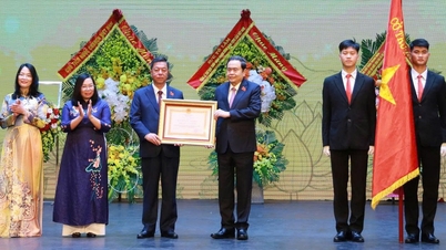 Національне політичне видавництво «Правда» отримало Медаль праці першого класу.