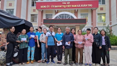 Støtt mer enn 2000 kvinnelige medlemmer i områder rammet av flom