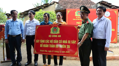 Khanh Hoa: "Quang Trung Campaign" builds houses for people in flood-affected areas