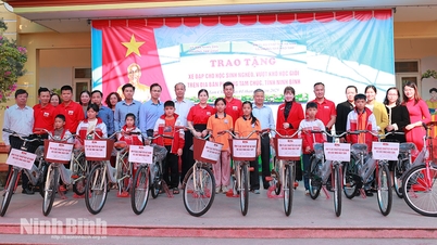 บริจาคจักรยาน 30 คัน ให้กับนักเรียนยากจนที่ประสบความยากลำบากในเขตทามชุก