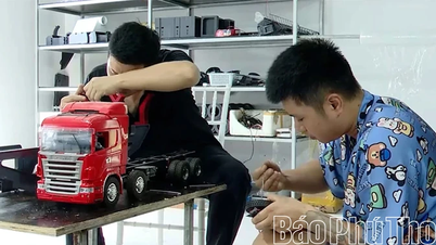 حرفي من القرية ينقل المنتجات الميكانيكية الفيتنامية إلى المستوى الدولي