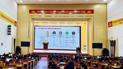 二級地方自治体の業務遂行において、公務員・公務員が業務を遂行する際の人工知能（AI）知識の研修とAIの活用の実践