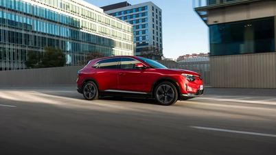 VinFast VF 8: صفقة تكنولوجية بأقل من مليار دونج، وأداء "رائع للغاية"