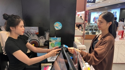 Bisnis tawarkan promo besar-besaran, promosikan pembayaran non tunai