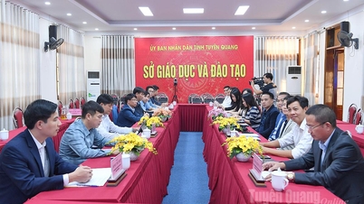 शिक्षा और प्रशिक्षण में डेटाबेस और डिजिटल परिवर्तन समाधानों को लागू करने के लिए एक सहयोग समझौते पर हस्ताक्षर