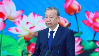 សុន្ទរកថារបស់អគ្គលេខាធិកា To Lam នៅបណ្ឌិតសភានយោបាយ និងរដ្ឋបាលសាធារណៈជាតិឡាវ