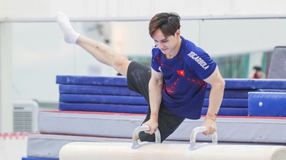 Para pemain tim senam muda 'hot boys' mendapat kabar gembira di SEA Games ke-33