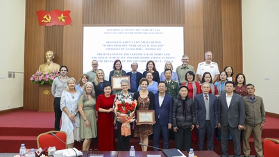 “ជួបភាគីទាំងពីរ”៖ បន្ធូរបន្ថយការឈឺចាប់នៃសង្គ្រាម ការតភ្ជាប់ប្រជាជនវៀតណាម និងសហរដ្ឋអាមេរិក