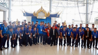 L'équipe vietnamienne des moins de 22 ans arrive à Bangkok, prête pour les 33e Jeux d'Asie du Sud-Est