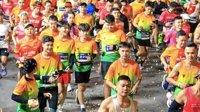 Ratusan pensyarah dan pelajar kolej mencipta rekod pada perlumbaan larian