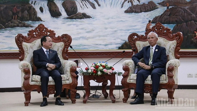 Strengthening information about the tradition of special solidarity between Vietnam and Laos