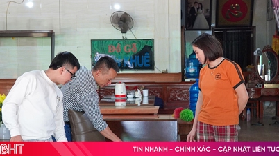 Desa pertukangan Thai Yen "memulai" musim Tet dengan banyak desain dan insentif