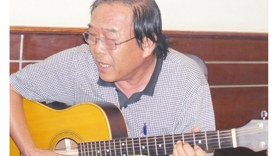 رحل الموسيقي دينه ترام كا وعاد إلى "نهر مدينته".