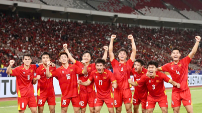 Vietnam futbolu Japonya ile omuz omuza durarak Asya'nın hayranlık duyduğu inanılmaz bir rekora imza attı